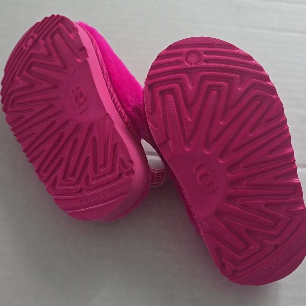 UGG Fluff Yeah Clog-  Toddler Girl's Pink Sz 6